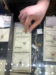 -周大福 CHOW TAI FOOK(新世界百货崇文店)