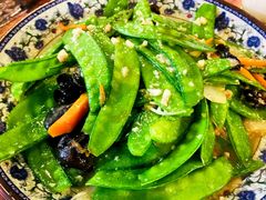 荷兰豆炒木耳-老南门煎饺