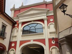 -佛罗伦萨小镇广佛名品奥特莱斯(疏港路店)