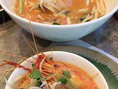 酸辣冬阴功海鲜汤檬粉-美奈小馆·东南亚菜(福田星河COCO Park店)