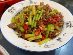 湘西小炒黄牛肉-隆源山寨土菜馆
