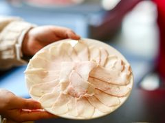 -周老三跷脚牛肉·全牛火锅(非遗传承店)