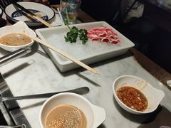 -尚尚仙·酸汤猪手·猪肚鸡火锅(华联万柳购物中心店)