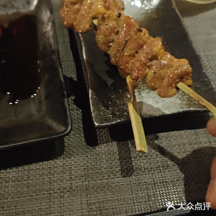 列车烧鸟,一座难求的深夜食堂大鸟烧鸟