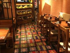 大堂-云海肴·汽锅鸡·云南菜(天山百盛优客店)