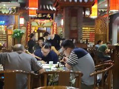 大堂-张大胡子鱼头火锅酒楼(长益路店)