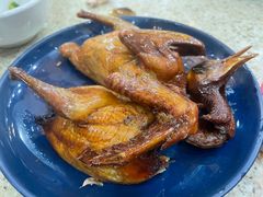 红烧乳鸽-煲煲掂风味煲仔饭餐厅(西区店)