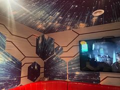 -最先生·烧烤·火锅·音乐聚会餐厅(大悦城店)