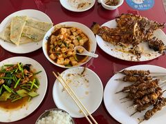 -北京龙庆四季香农家饭庄·灶台鱼·碳烤虹鳟鱼(龙庆峡店)