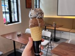 -Fridi Patisserie Cafe