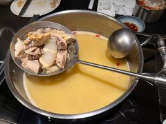 -鲜入唯煮·港式海鲜牛肉火锅(金宝街店)