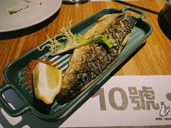 -10號公馆专业果木牛排餐厅