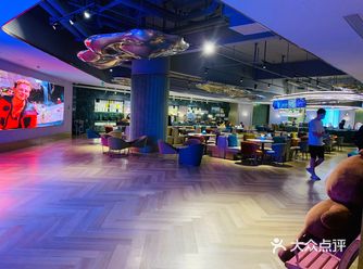 可以进乐高玩具店、M豆店