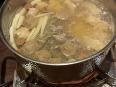 椰子鸡汤锅-元素中餐厅.海南菜.粤菜.椰子鸡.海鲜.包房.石梅湾威斯汀度假酒店