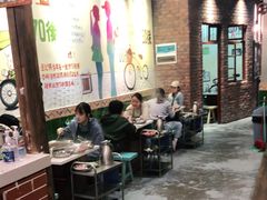 大堂-憨铁匠老火锅(龙岗万科里店)