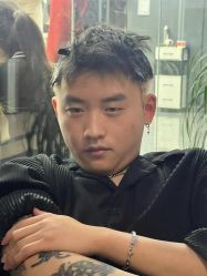 点击看大图 -藤野造型烫发染发