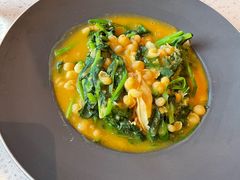 豌豆黄浸豌豆尖-半山腰·云南菜(侨福芳草地店)