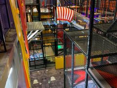 -嗨翻Hi-Fun竞技主题乐园·蹦床亲子生日轰趴(国光1937店)