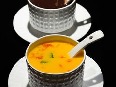 -鲜入唯煮·港式海鲜牛肉火锅(金宝街店)