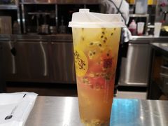 满杯百香果-丸摩堂鲜果茶(九方店)