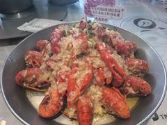-巴厘龙虾·榜首油焖大虾(音乐学院·沿江酒馆店)
