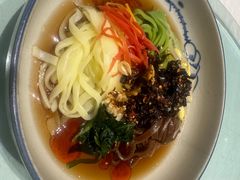 -江城小馆陕南妈妈菜·全球旅行餐厅(钟楼店)