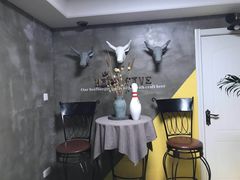 -HIGH FIVE哈福手工汉堡(桂林路店)