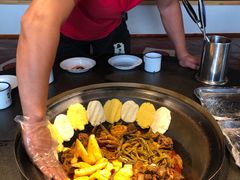 -缘福乡村铁锅炖民宿(八达岭店)