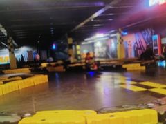 -极限PLAY运动娱乐新世界·团建派对表演休闲馆·室内高空游乐园