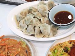 -萃华海鲜阁大排档(五四广场店)