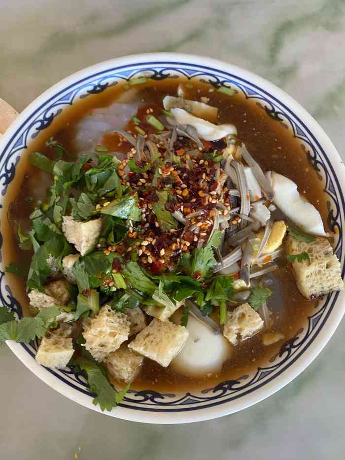 应县三板凉粉-"朔州应县特色的三板凉粉,6块钱一碗,凉粉.