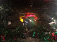 -泉城欧乐堡戏水湾艺术养生温泉