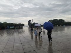-巴陵广场