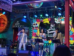 -Famous肥猫墨西哥音乐餐吧(五棵松华熙LIVE店)