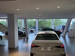 -上海永达奥诚奥迪4S店(申江路店)