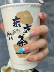 -甲·铺轻奢美甲美睫
