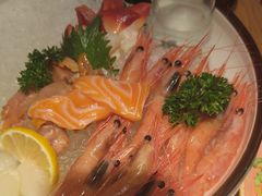-枝魯枝魯自助料理