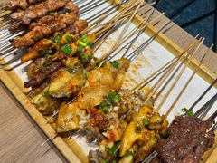 -街角等你.大连海鲜烧烤.经典铁板海鲜串(西安路店)