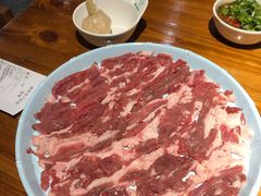 手切鲜羊后腿肉-義聚德·清真铜锅涮羊肉·烧烤(河东店)