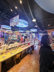 -卡通尼乐园(荟聚中心店)