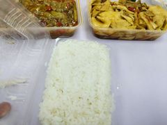 -湖南人家湘菜馆(镇江路店)