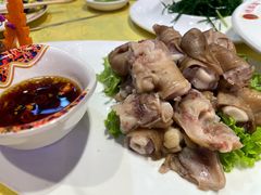 香卤焖羊蹄-德乐海蒙餐