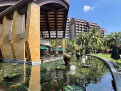 -三亚湾海居铂尔曼度假酒店