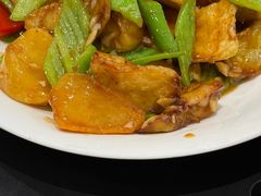 -红东阁东北菜烤肉酒馆(CROSS万象汇店)