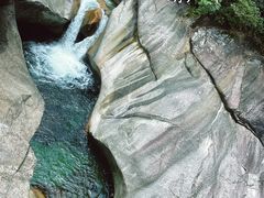 -鄣山大峡谷