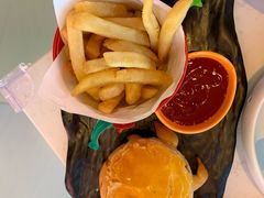 -水桶王国主题餐厅·聚会·生日派对·亲子活动·家庭套餐(亚龙湾希尔顿店)