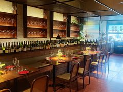 -肆海小川菜酒馆Wine Bistro (青年路店)