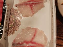 -老牌坊云南鱼豆花火锅(爱建店)