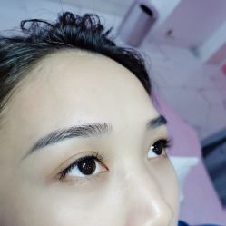 -纤指百魅美甲美睫