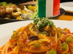 -西堤复合时尚餐厅